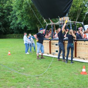 20200707 ContainersMaes ballonnen 3 20200707 ContainersMaes ballonnen 3