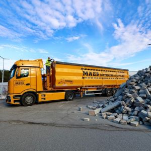 5o4b6972